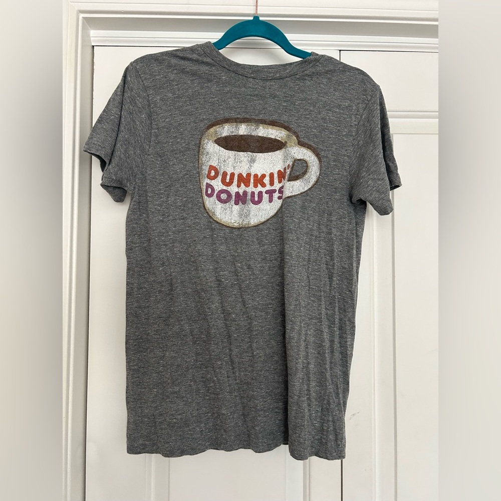 Dunkin' Donuts Gray Short Sleeve Tee